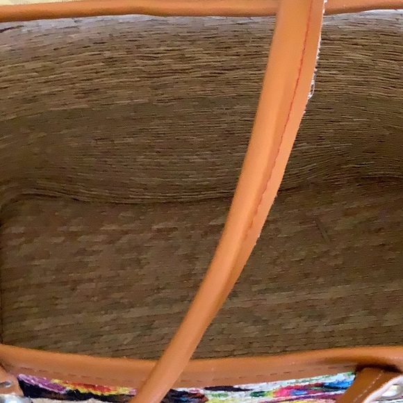 Beautiful Purse 👜💖💛💖 - Picture 4 of 9